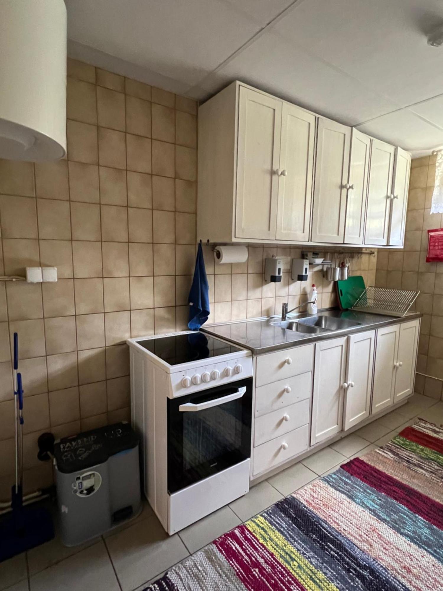 Kihnu Sadama Oeoemaja Guesthouse Lemsi Экстерьер фото