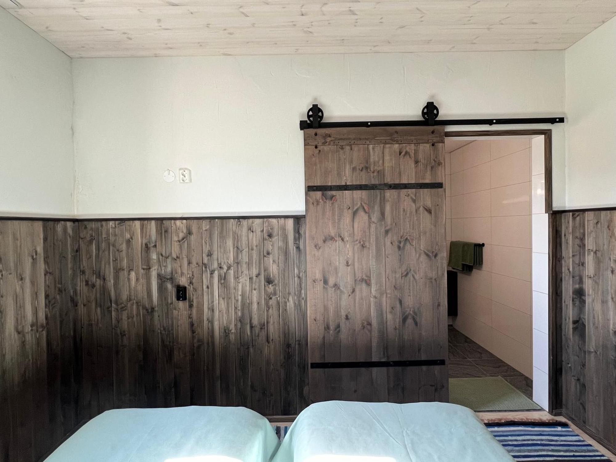 Kihnu Sadama Oeoemaja Guesthouse Lemsi Экстерьер фото