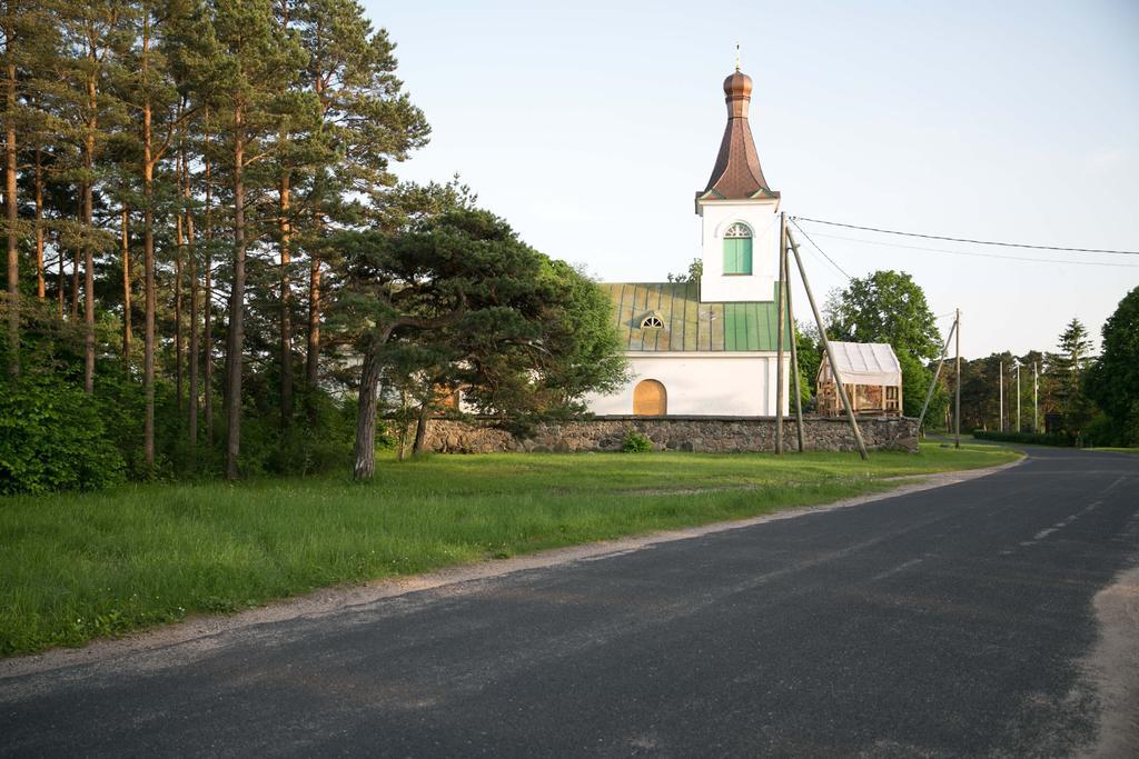Kihnu Sadama Oeoemaja Guesthouse Lemsi Экстерьер фото